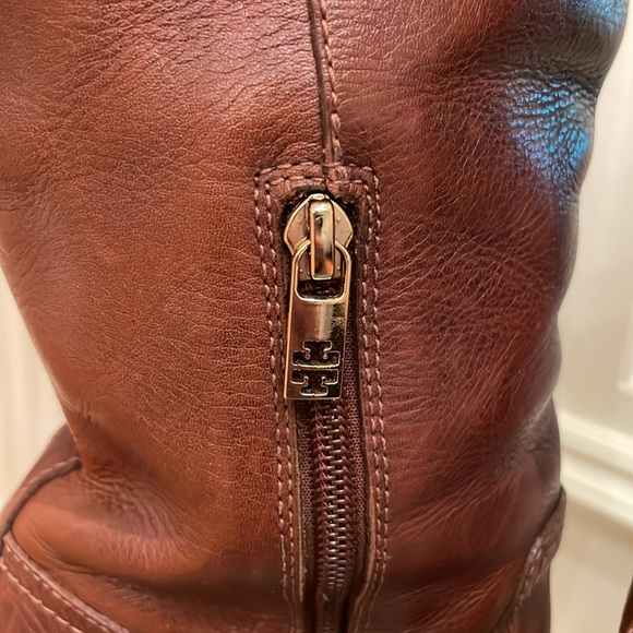 Tory Burch Knee High platform boots. - Picture 4 of 8